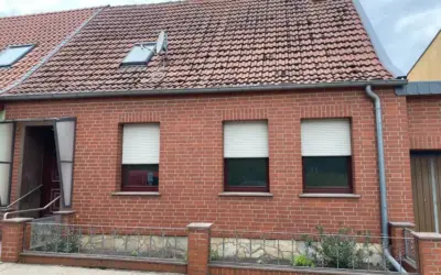 Doppelhaushälfte mit Garage und Nebengebäude in Klötze